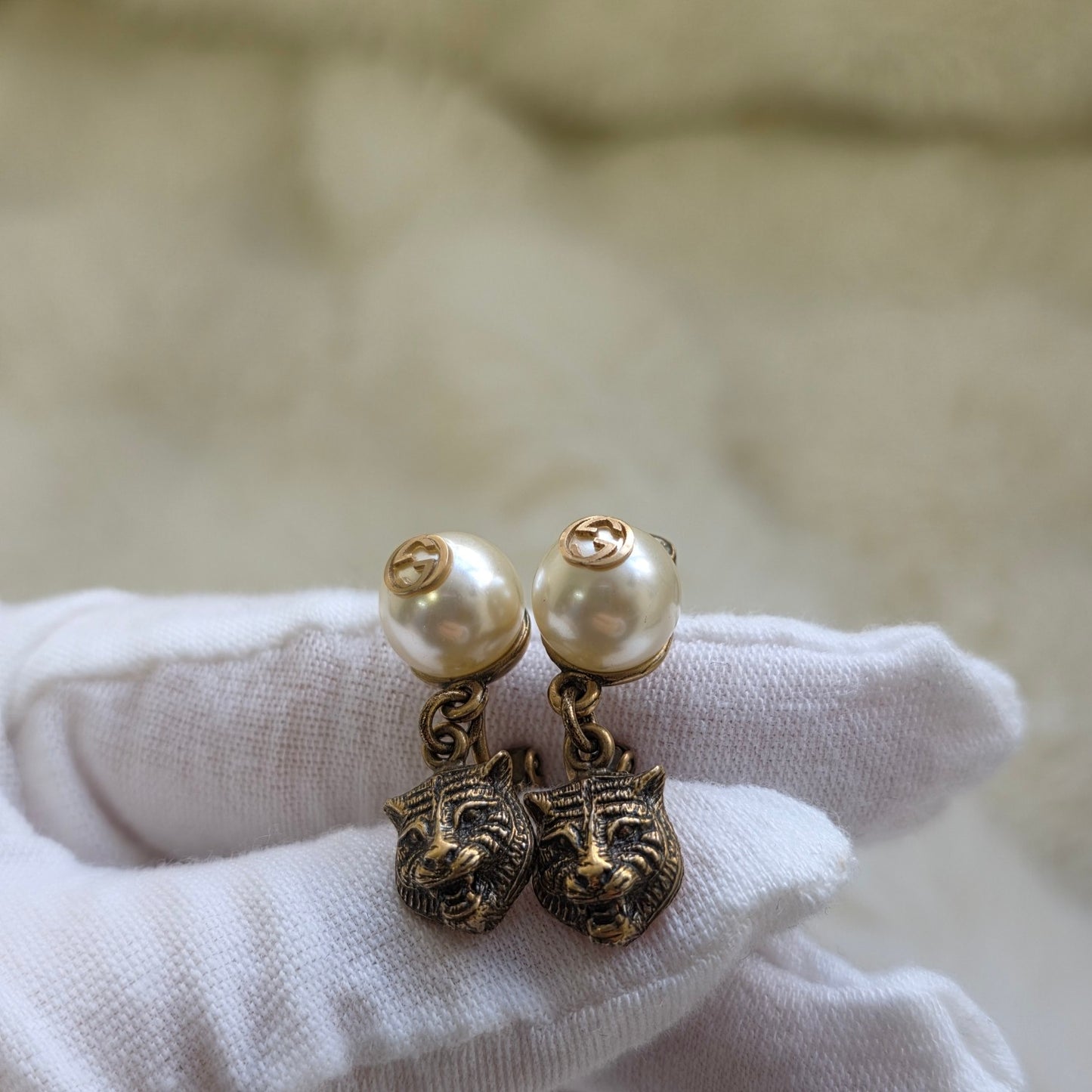 GUCCI Pearl Tiger Head Drop Earrings (Pre-Owned)