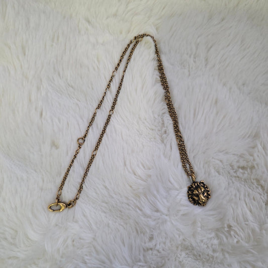 Gucci Lion Head Pendant Chain Necklace (Pre-Owned)