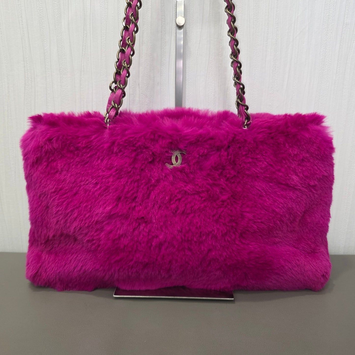 Chanel CC Fur Chain Shoulder Bag Pink (Pre-Owned)