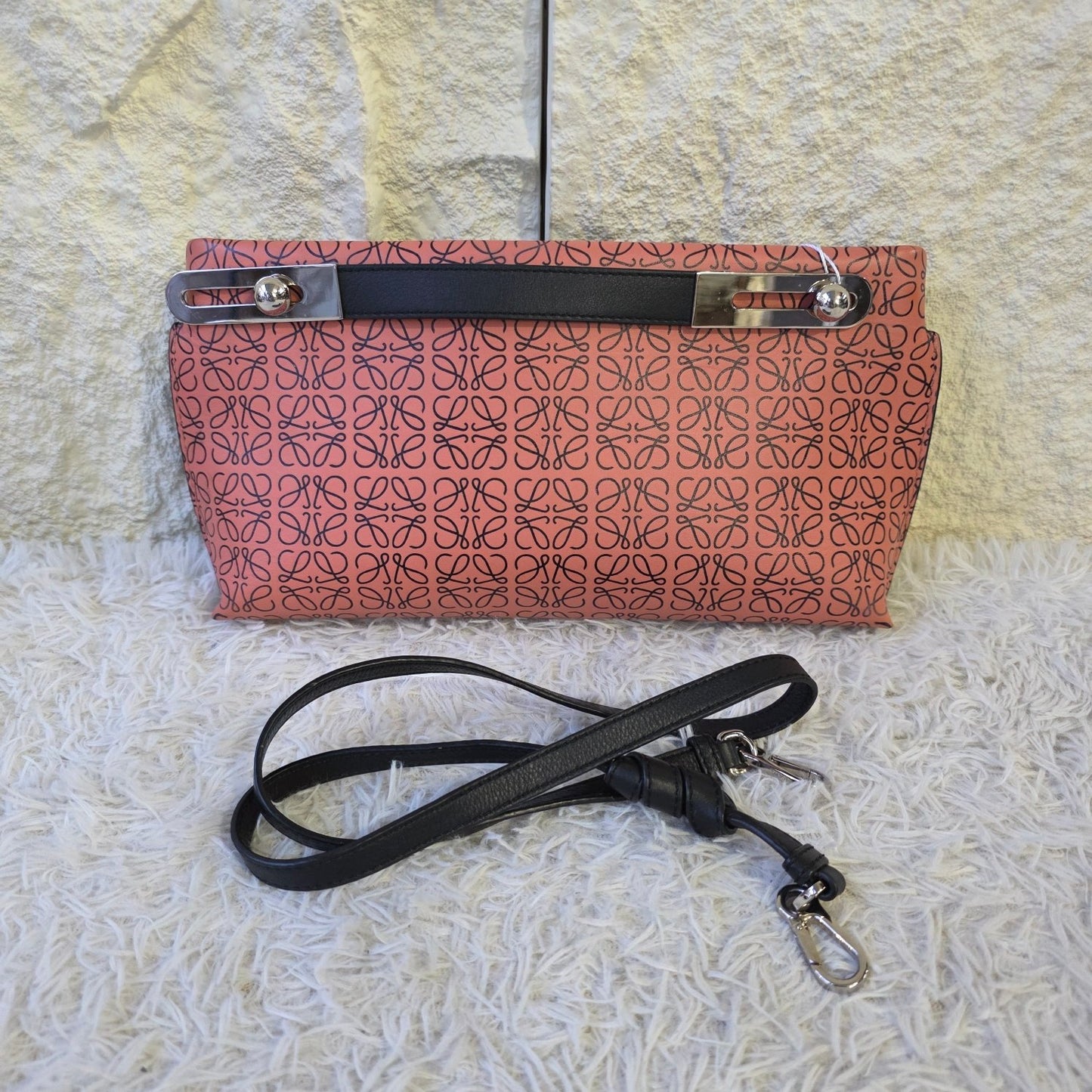 Loewe Anagram Print Leather Clutch Shoulder Bag Pink (Pre-Owned)