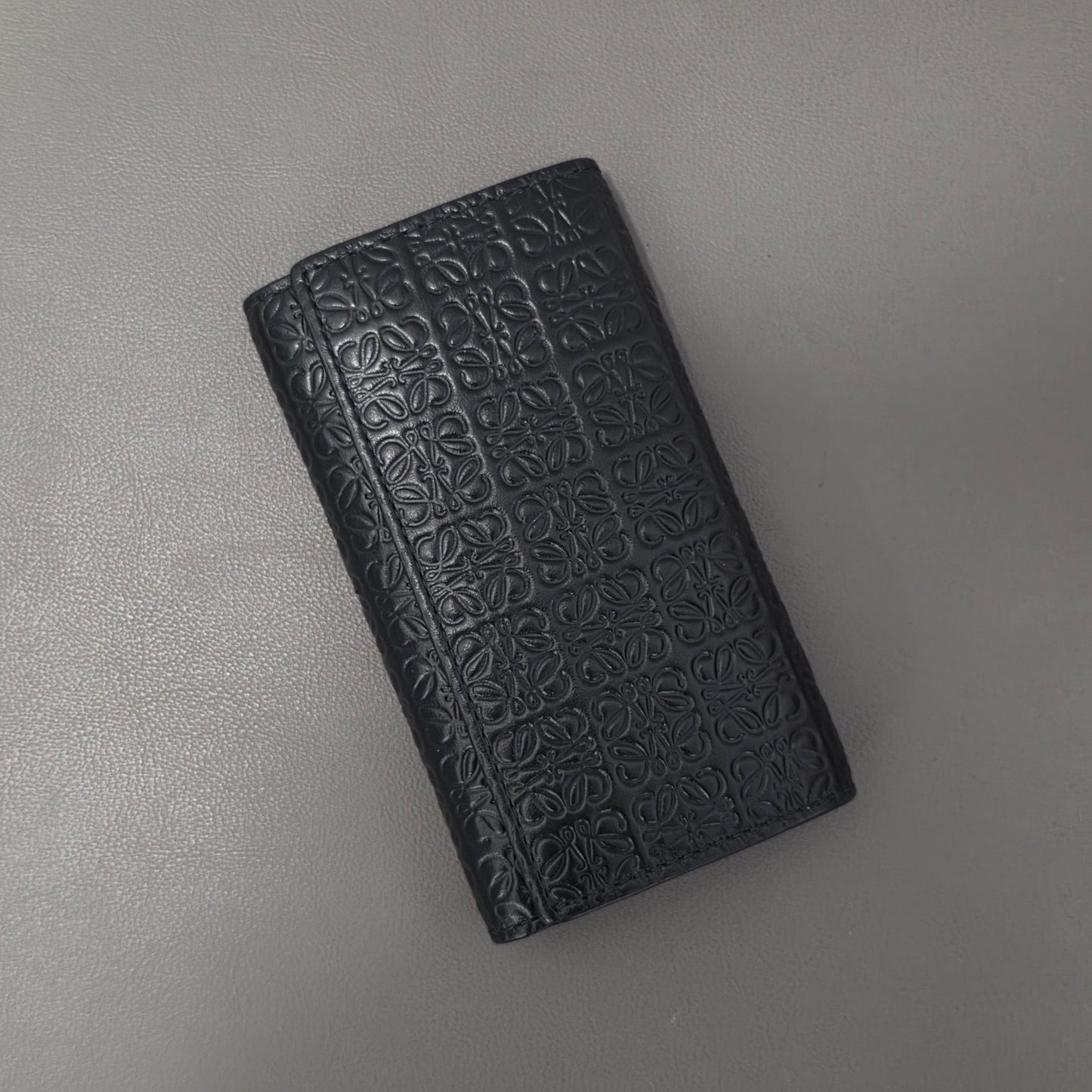 Loewe Anagram Embossed Leather Key Case (Pre-Owned)