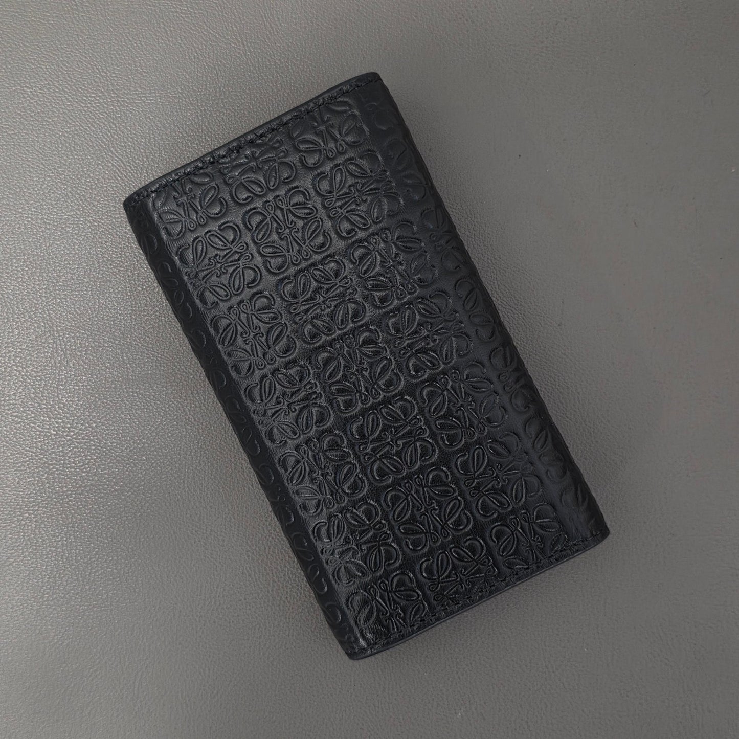 Loewe Anagram Embossed Leather Key Case (Pre-Owned)