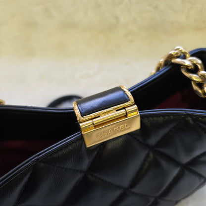 Chanel CC Turn-Lock Quilted Leather Chain Shoulder Bag (Pre-Owned)