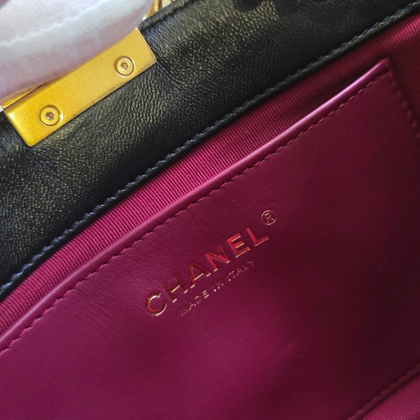 Chanel CC Turn-Lock Quilted Leather Chain Shoulder Bag (Pre-Owned)
