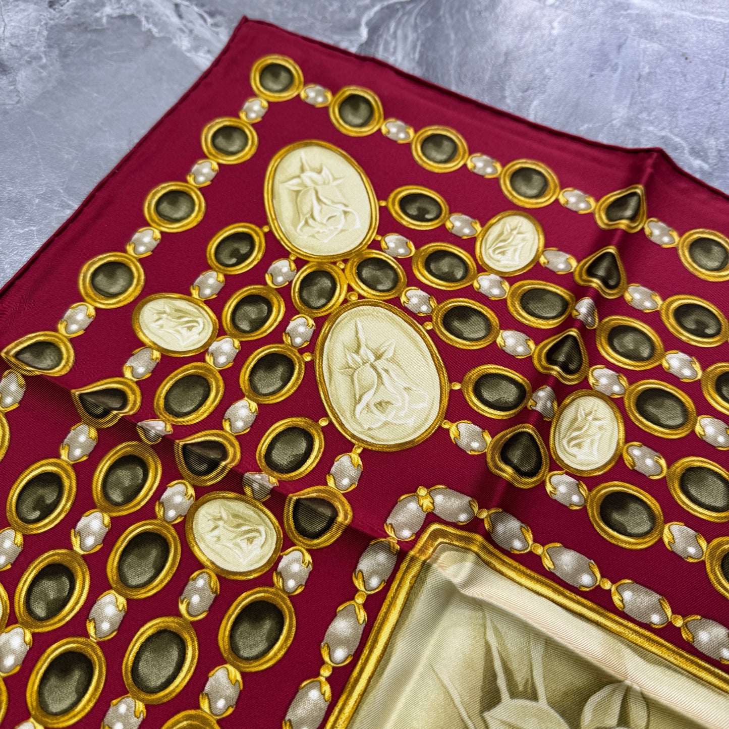 Christian Dior Vintage Jewelry Motif Silk Scarf Red Gold (Pre-Owned)