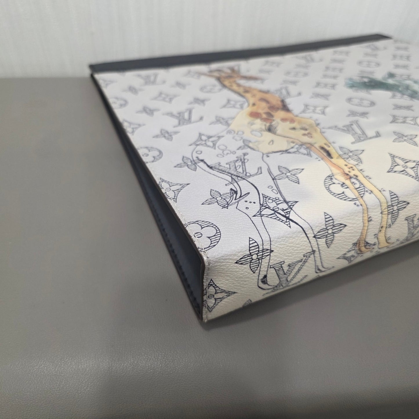 Louis Vuitton Monogram Savane Pochette Voyage GM Chapman Brothers Clutch (Pre-Owned)