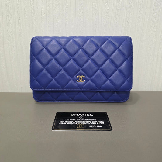 Chanel Classic Quilted Lambskin Wallet on Chain Blue (Pre-Owned)