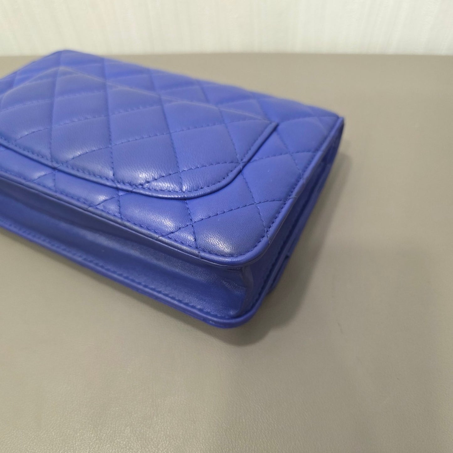 Chanel Classic Quilted Lambskin Wallet on Chain Blue (Pre-Owned)
