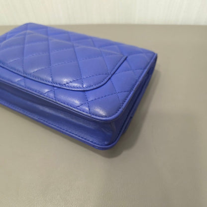 Chanel Classic Quilted Lambskin Wallet on Chain Blue (Pre-Owned)