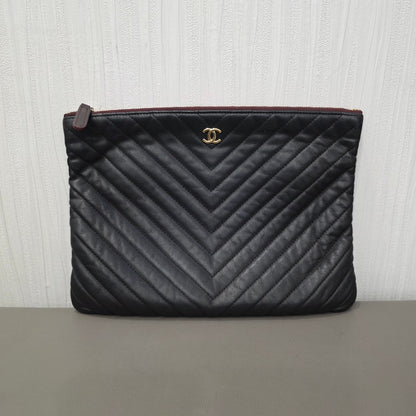 Chanel Chevron Quilted Leather Pouch Clutch Black (Pre-Owned)