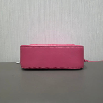 Gucci GG Marmont Matelassé Leather Camera Bag Pink (Pre-Owned)