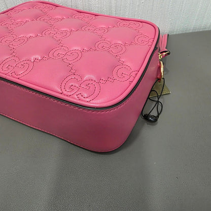 Gucci GG Marmont Matelassé Leather Camera Bag Pink (Pre-Owned)