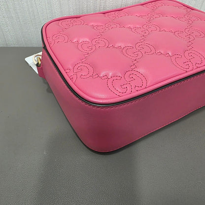 Gucci GG Marmont Matelassé Leather Camera Bag Pink (Pre-Owned)