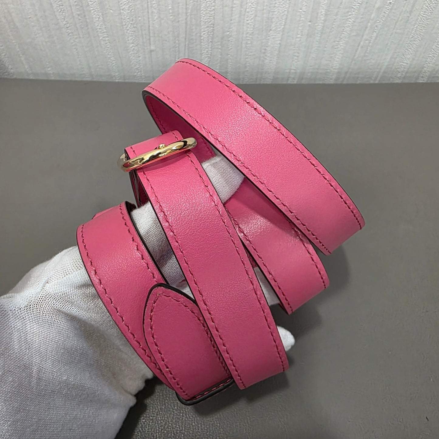 Gucci GG Marmont Matelassé Leather Camera Bag Pink (Pre-Owned)