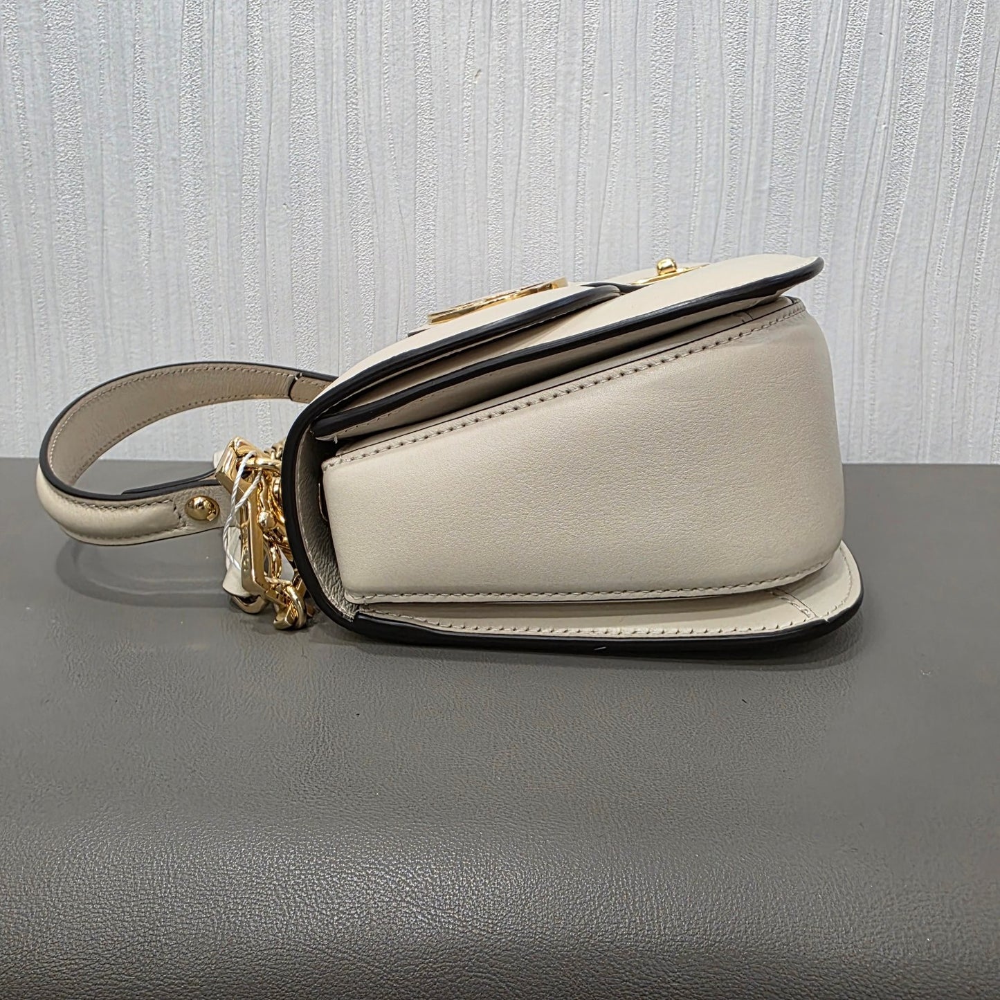 Gucci Blondie Small Leather Top Handle Shoulder Bag Ivory (Pre-Owned)