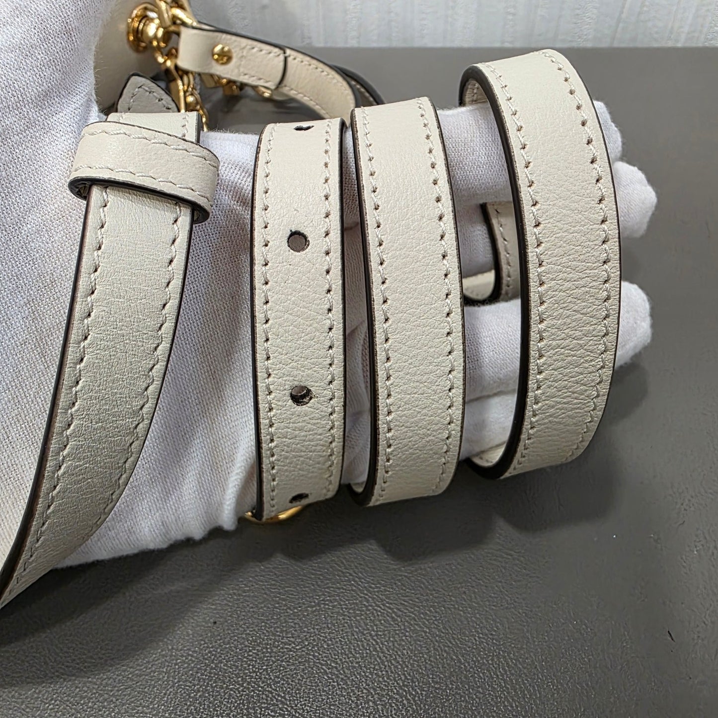 Gucci Blondie Small Leather Top Handle Shoulder Bag Ivory (Pre-Owned)
