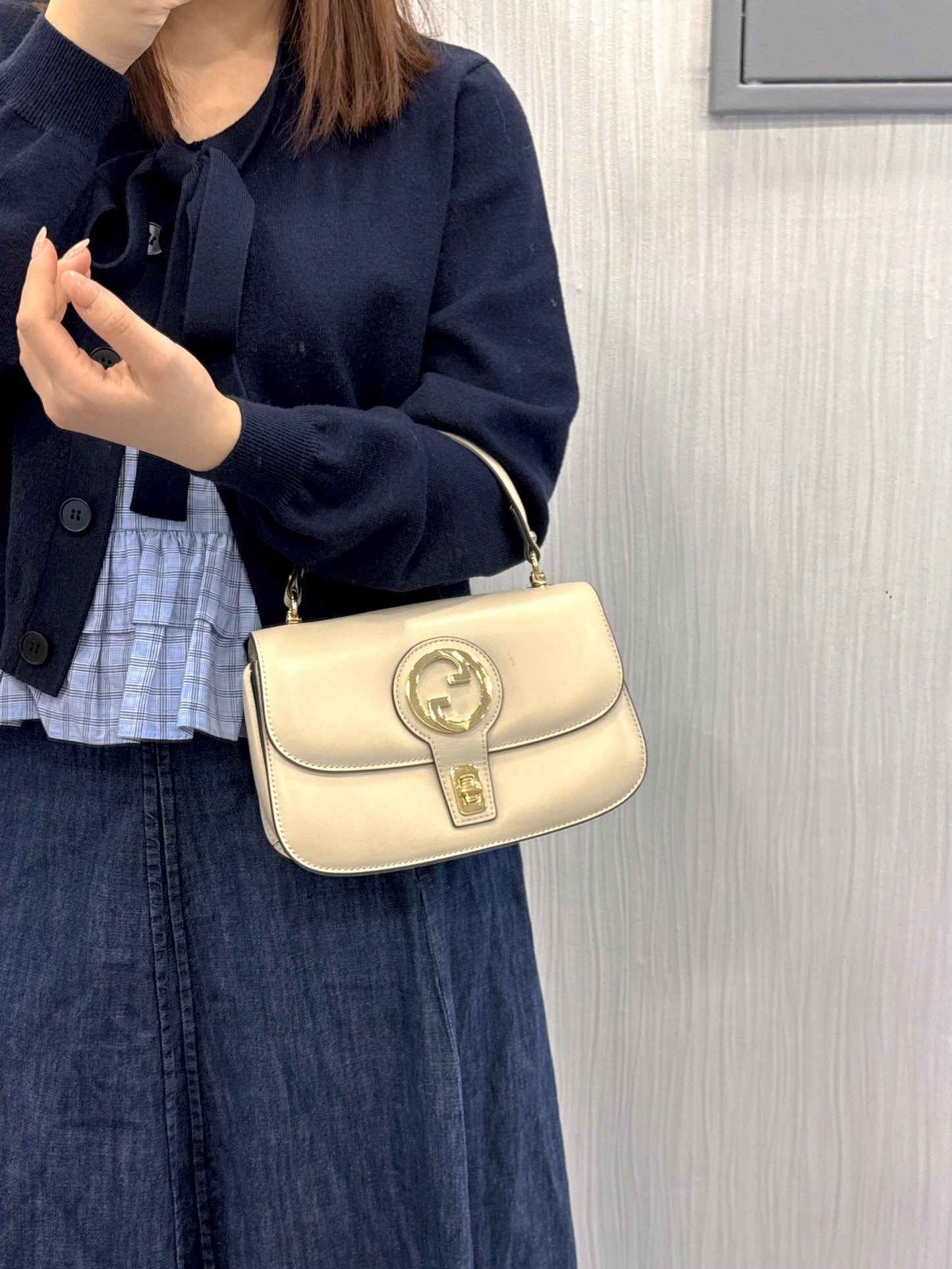 Gucci Blondie Small Leather Top Handle Shoulder Bag Ivory (Pre-Owned)