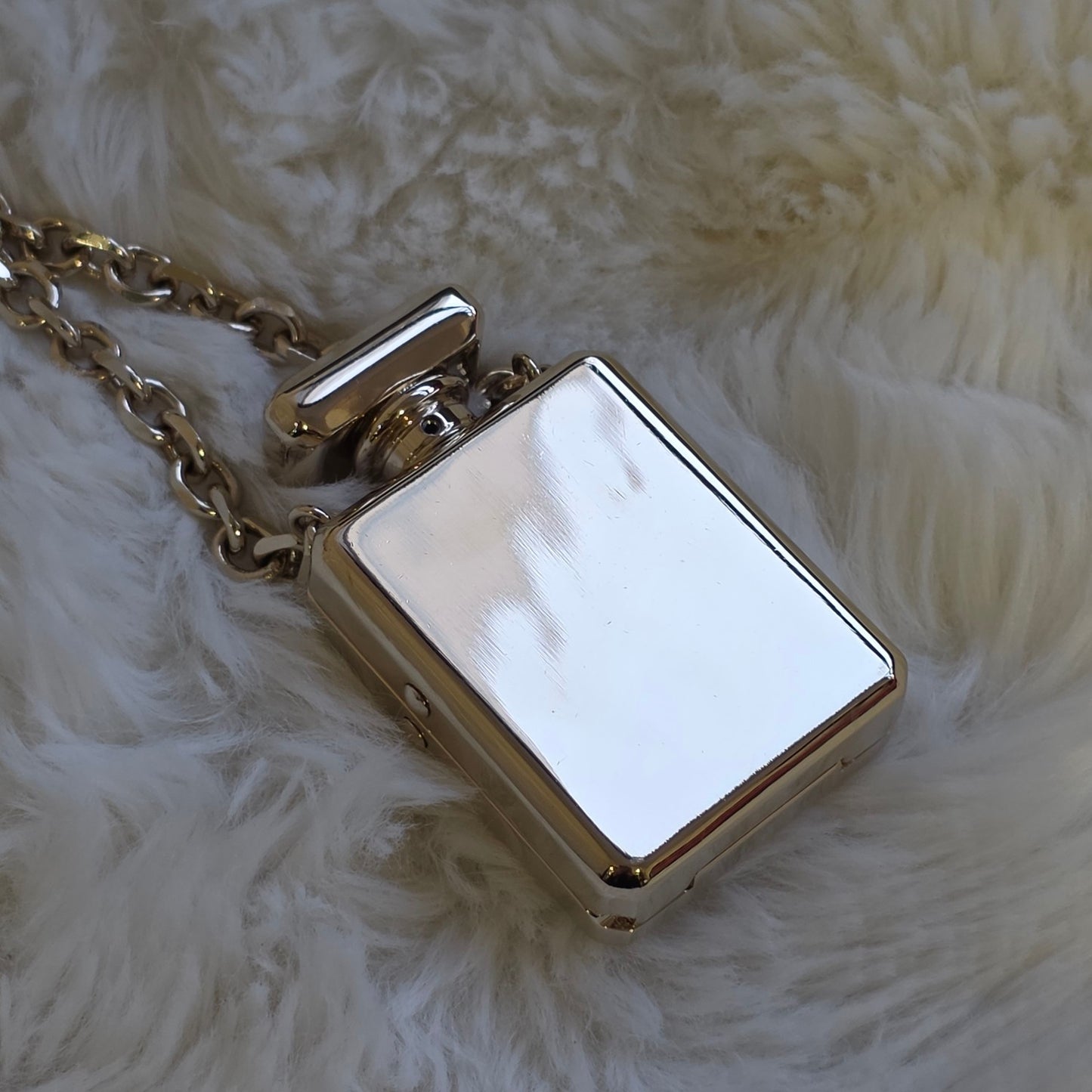 Chanel CC Perfume Bottle Pendant Necklace Gold (Pre-Owned)
