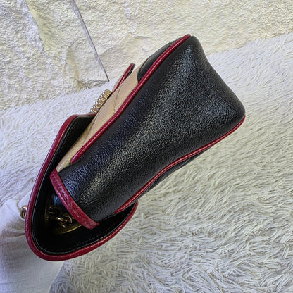 Gucci GG Marmont Matelassé Leather Chain Shoulder Bag (Pre-Owned)