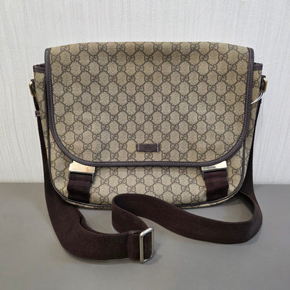 Gucci GG Supreme Canvas Messenger Bag (Pre-Owned)