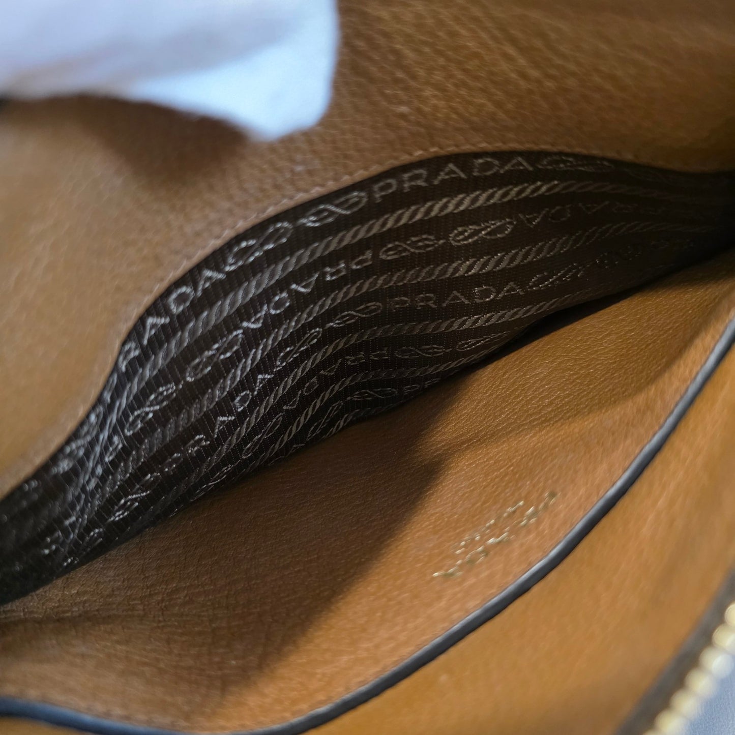 Prada Vitello Daino Leather Crossbody Bag (Pre-Owned)