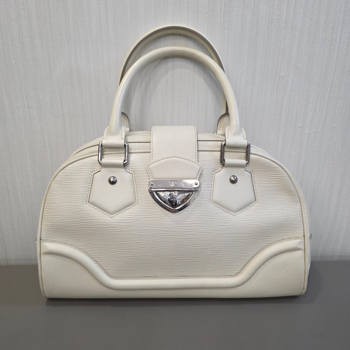 Louis Vuitton Epi Leather Montaigne Bag (Pre-Owned)