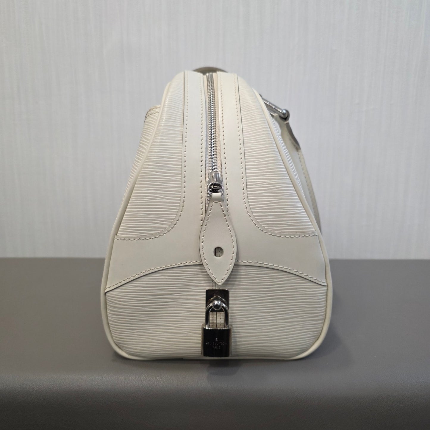 Louis Vuitton Epi Leather Montaigne Bag (Pre-Owned)