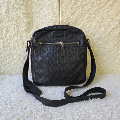 Gucci GG Guccissima Leather Messenger Shoulder Bag Black (Pre-Owned)