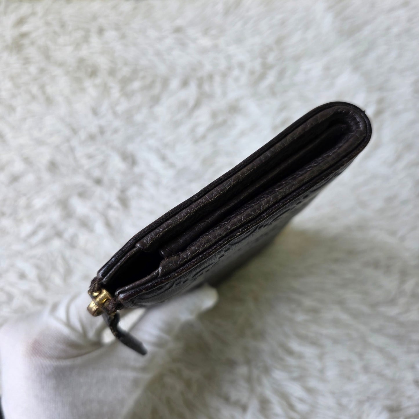 Gucci Guccissima Leather Zip Around Wallet Black (Pre-Owned)