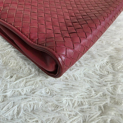 Bottega Veneta Intrecciato Leather Clutch Bag Red (Pre-Owned)