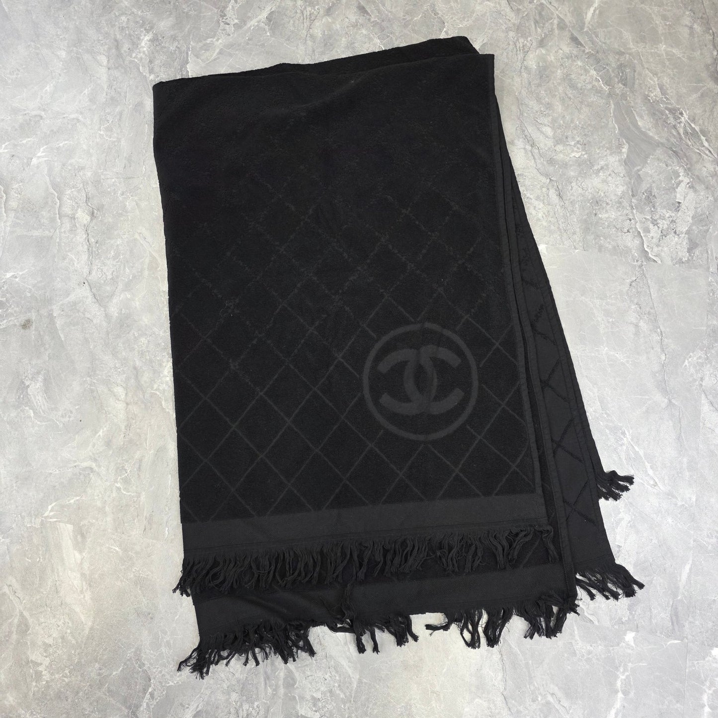 Chanel CC Diamond Pattern Fringed Shawl Scarf (Pre-Owned)