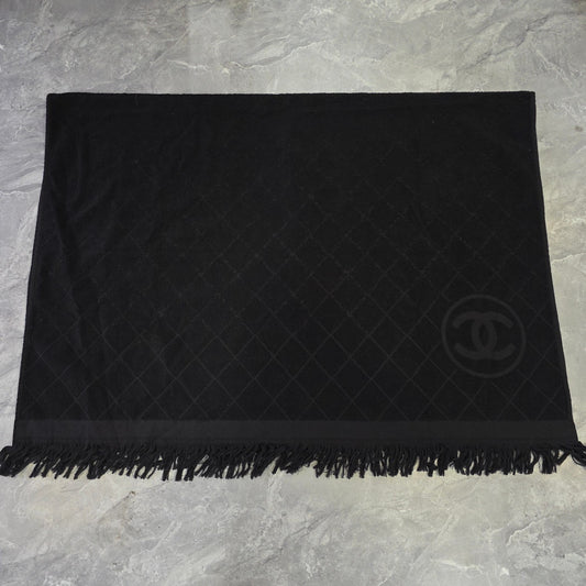 Chanel CC Diamond Pattern Fringed Shawl Scarf (Pre-Owned)
