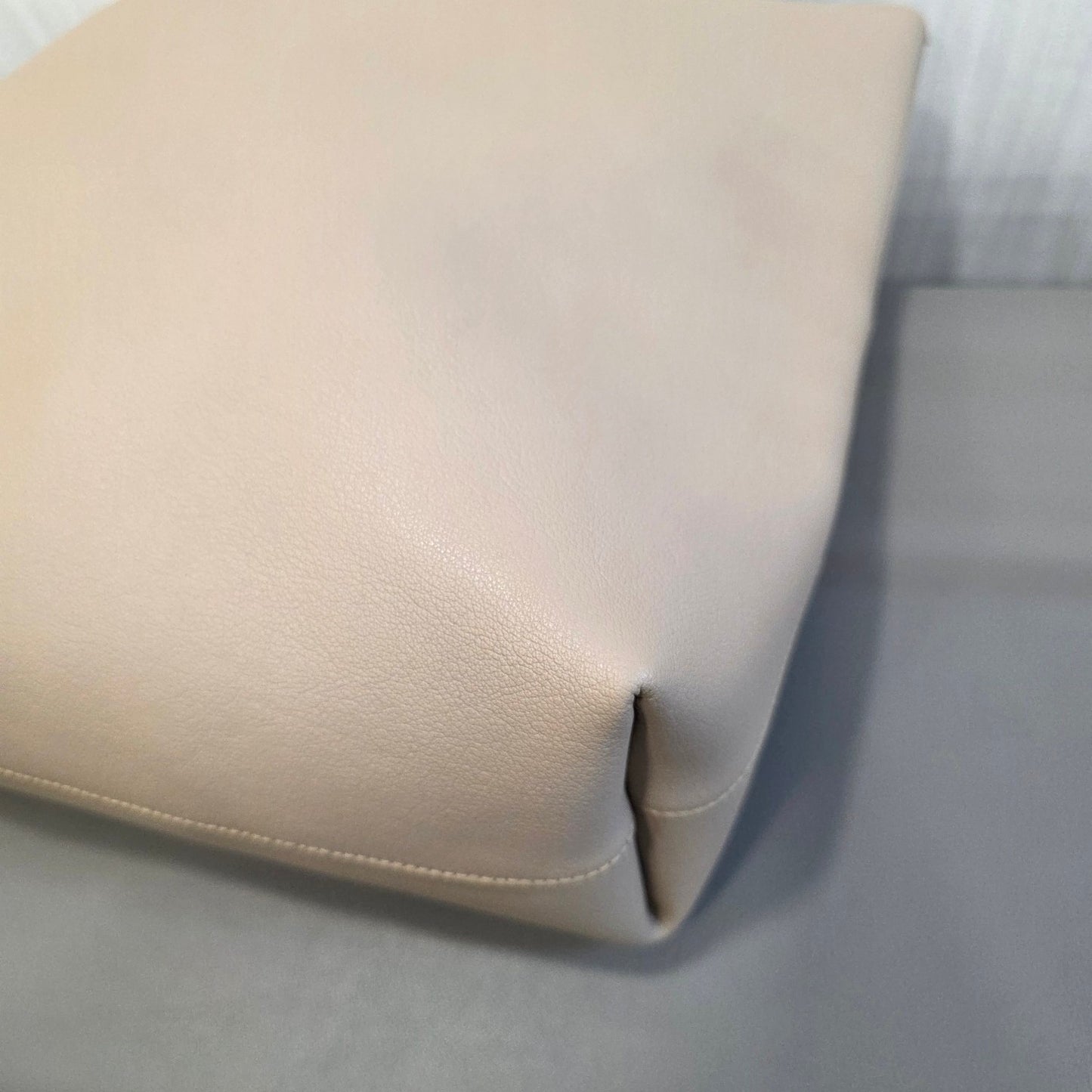 Saint Laurent Shopping Tote Bag with Pouch (Pre-Owned)