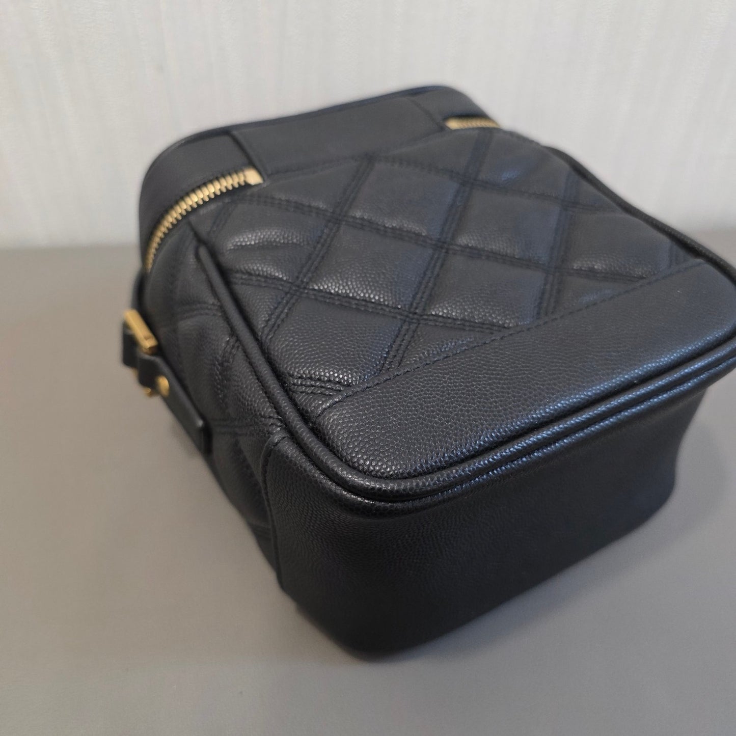 Saint Laurent YSL Quilted Leather Mini Vanity Bag Black (Pre-Owned)