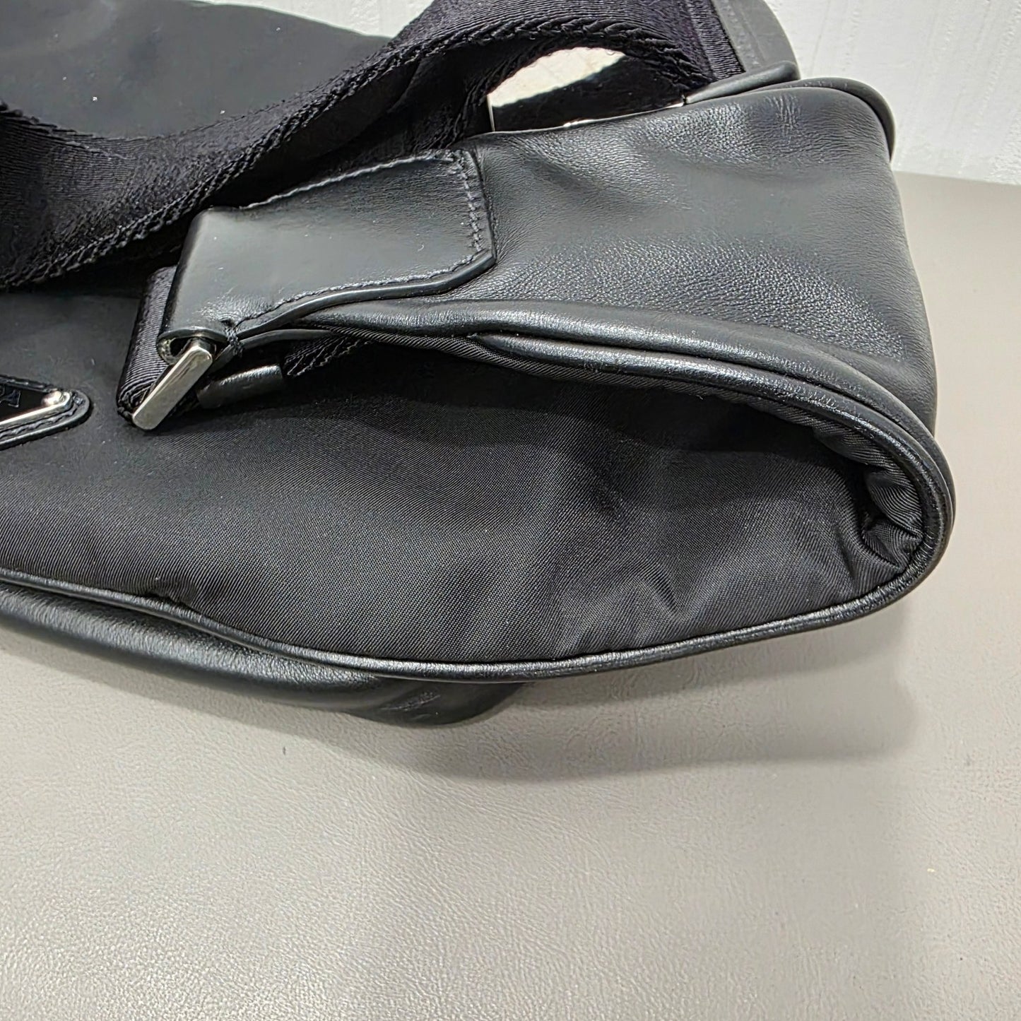 Prada Comic Print Leather Belt Bag (Pre-Owned)