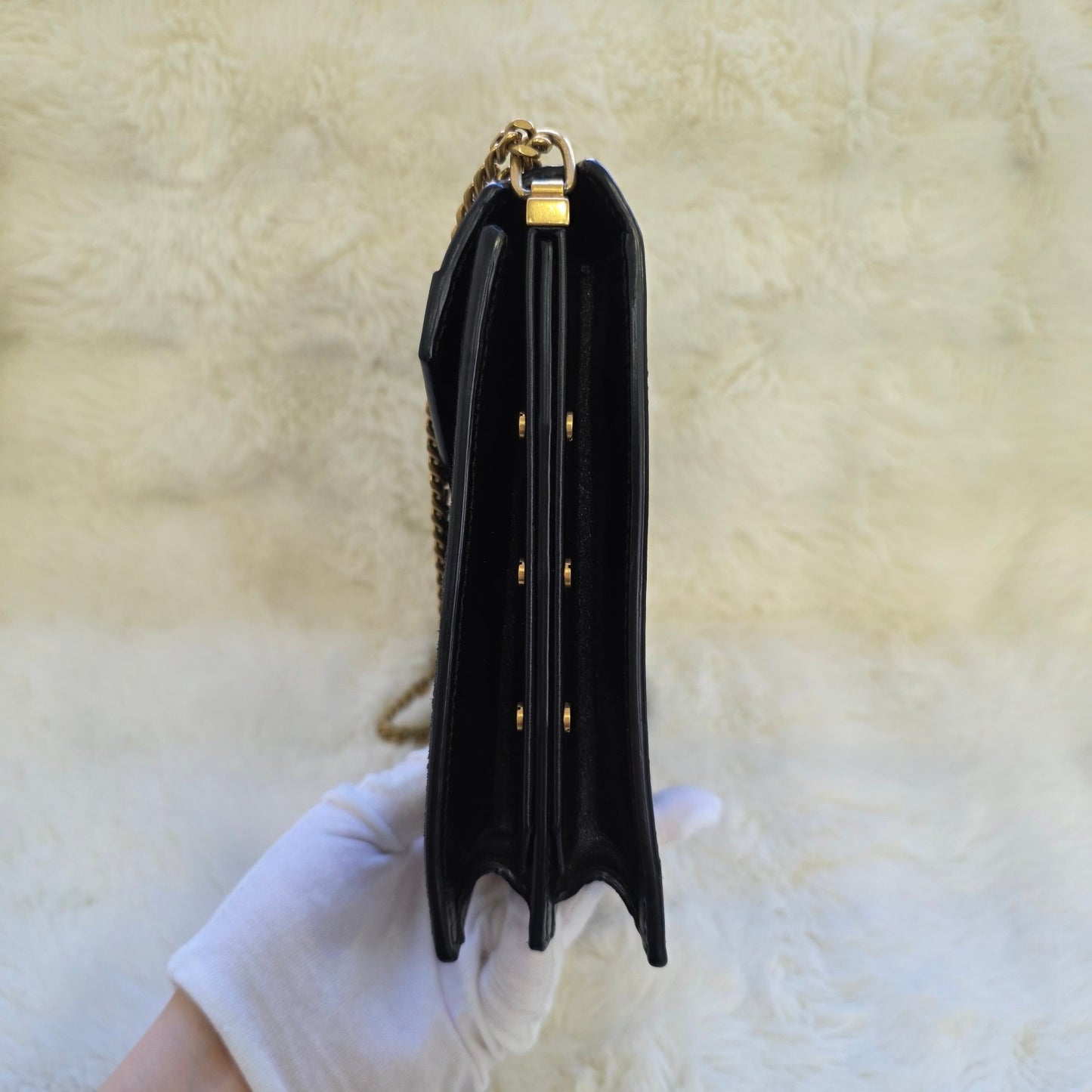 Saint Laurent Cassandra Leather and Suede Chain Shoulder Bag (Pre-Owned)