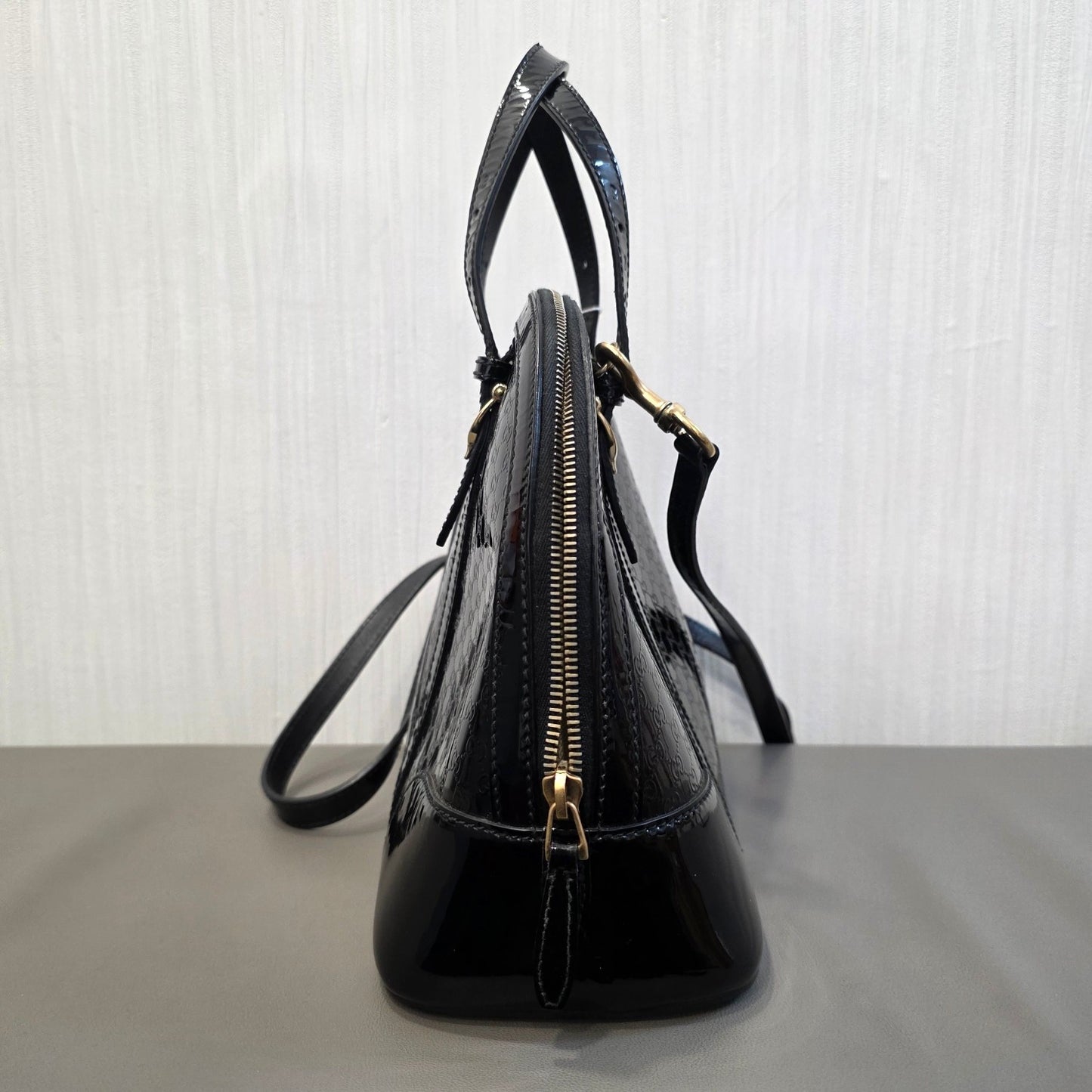 Gucci Microguccissima Patent Leather 2Way Dome Bag Black (Pre-Owned)