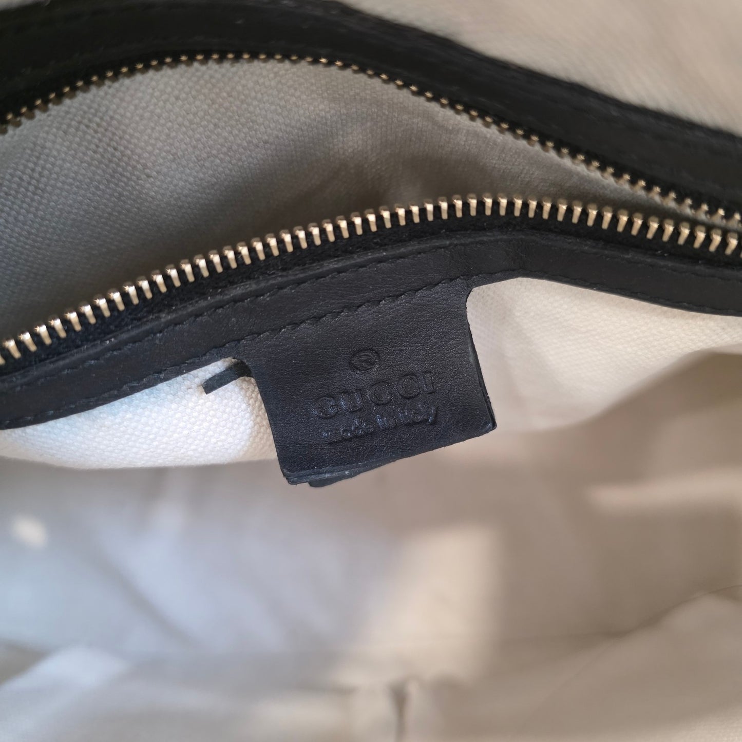 Gucci Microguccissima Patent Leather 2Way Dome Bag Black (Pre-Owned)