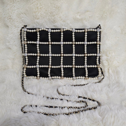 Chanel Pearl Embellished Chain Clutch Bag (Pre-Owned)