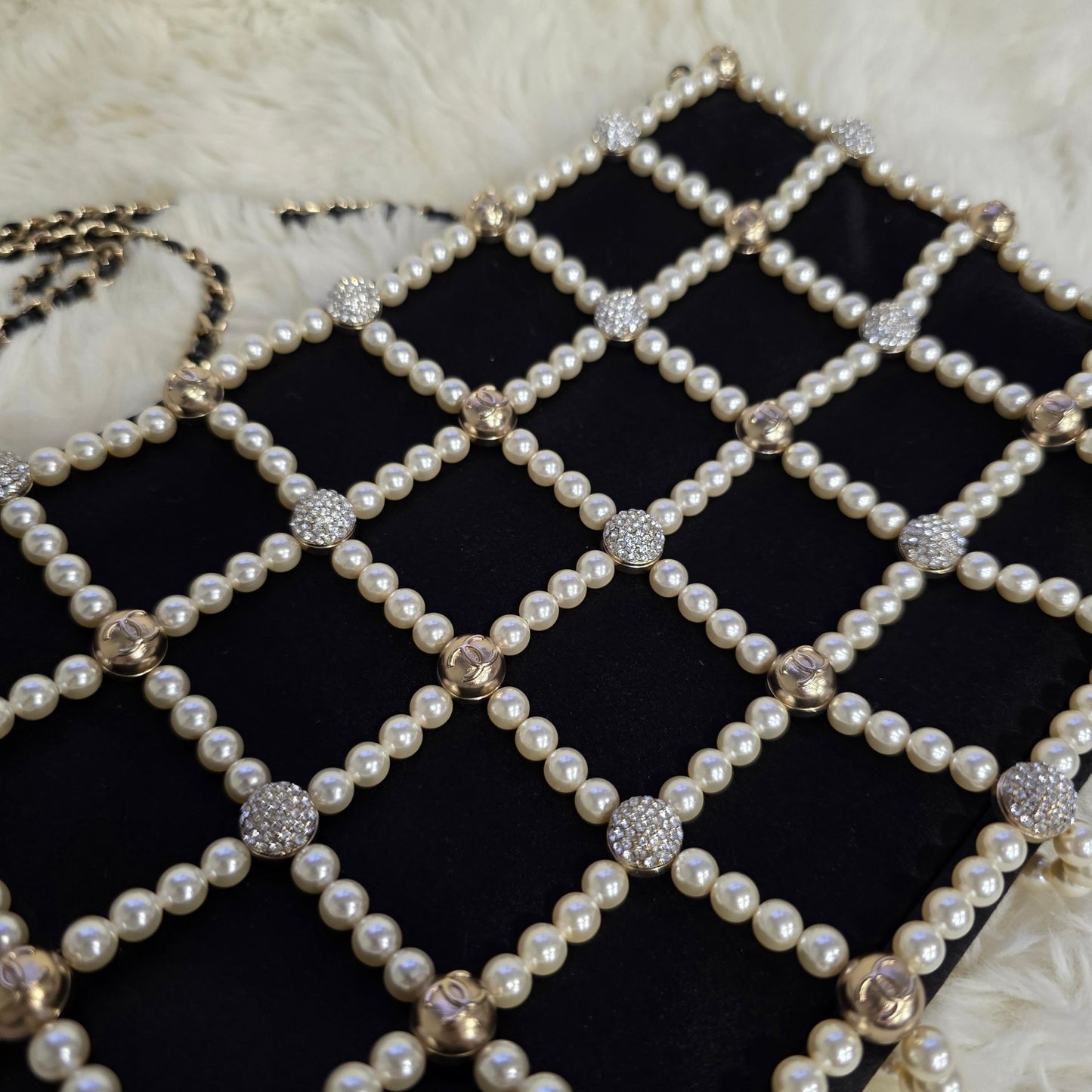 Chanel Pearl Embellished Chain Clutch Bag (Pre-Owned)
