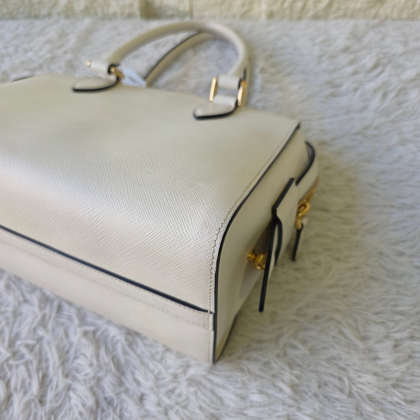 Prada Saffiano Leather Tote Bag (Pre-Owned)