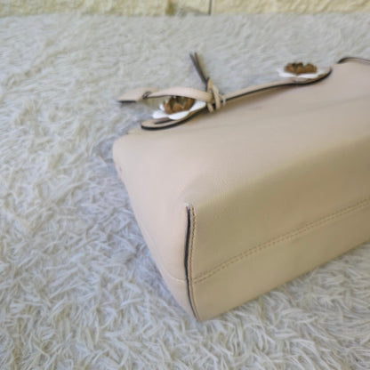 Fendi By The Way Flower Embellished Leather Bag (Pre-Owned)