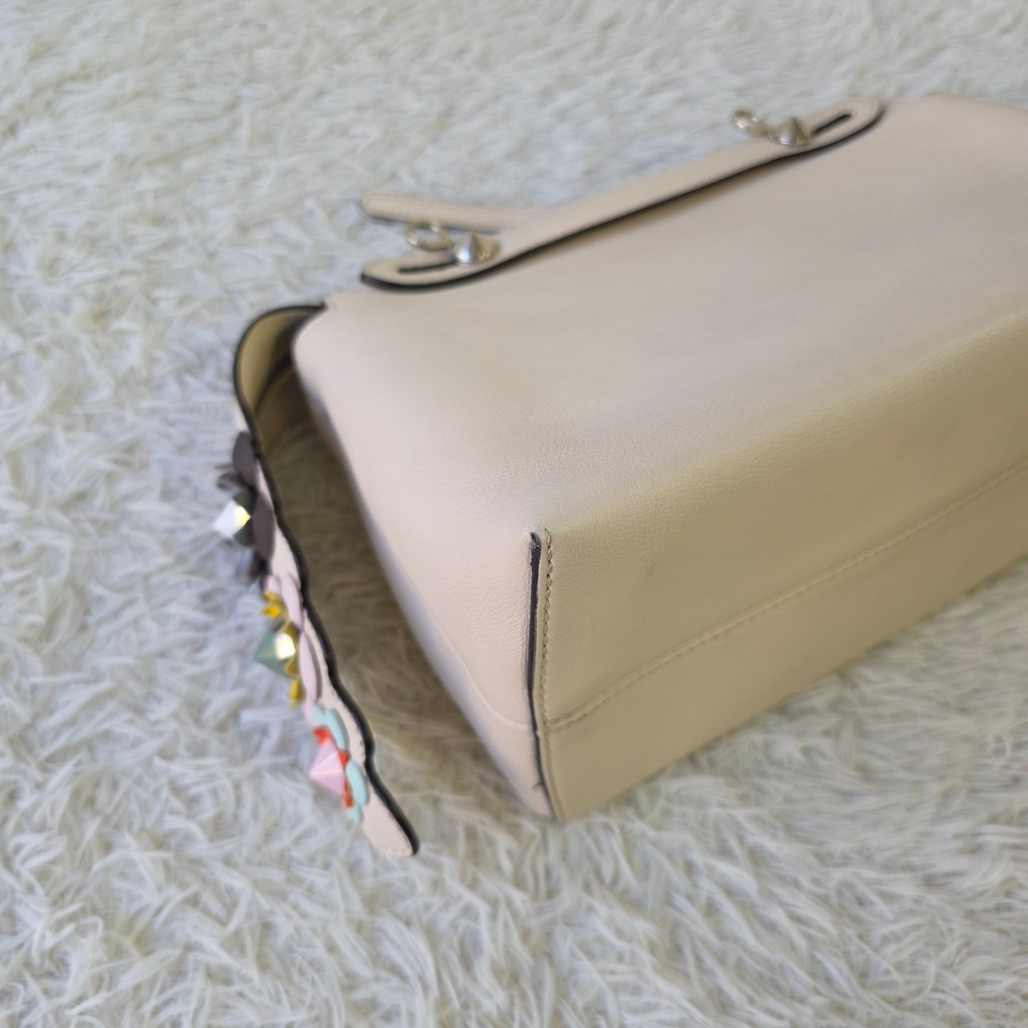 Fendi By The Way Flower Embellished Leather Bag (Pre-Owned)