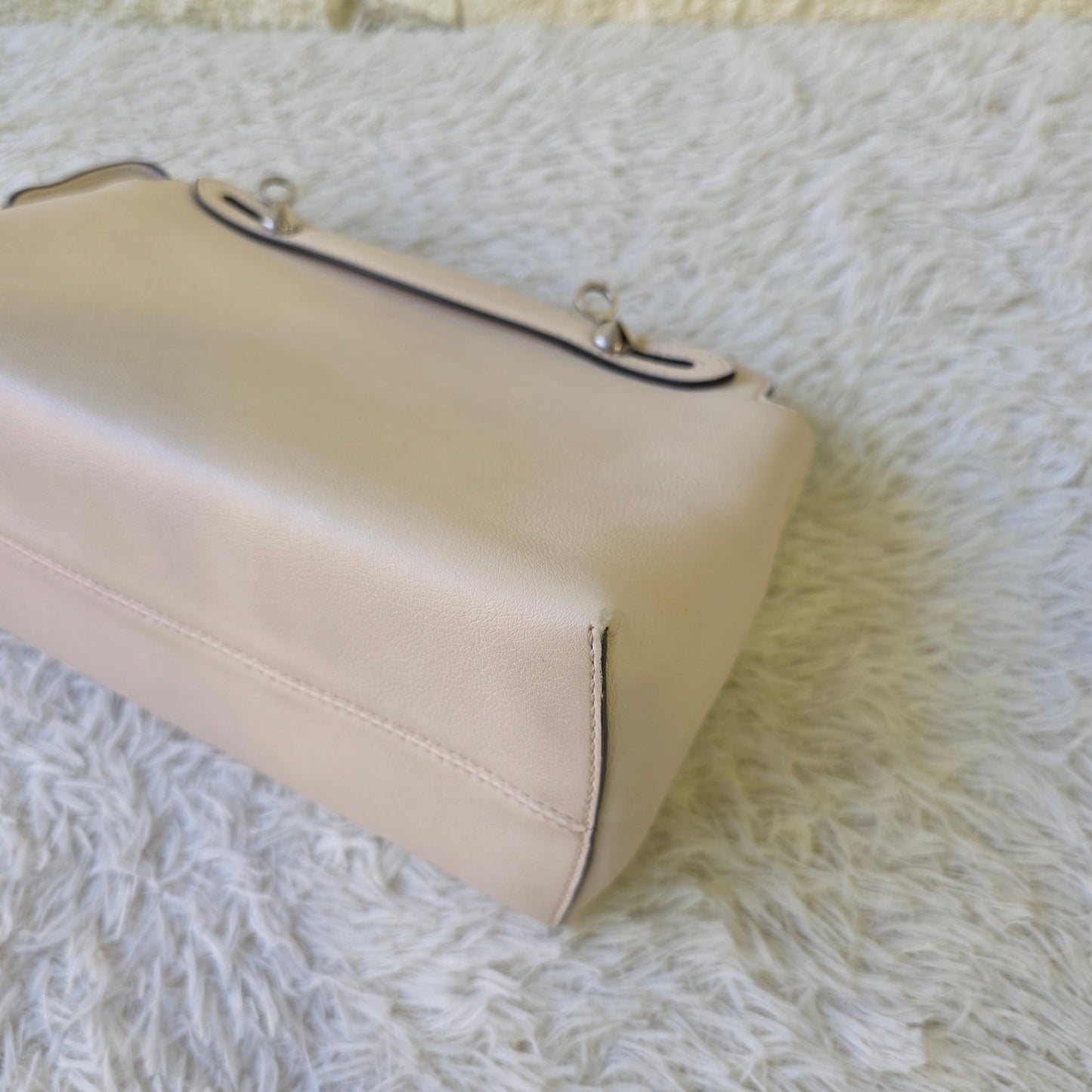 Fendi By The Way Flower Embellished Leather Bag (Pre-Owned)