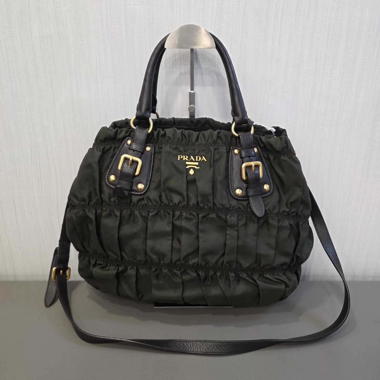 Prada Tessuto Gaufre Nylon Tote Bag (Pre-Owned)