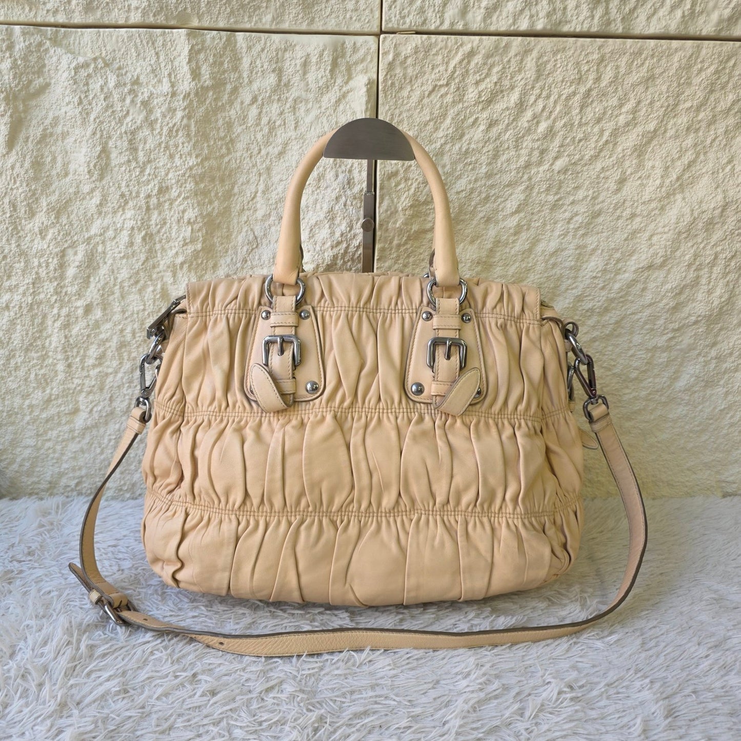 Prada Gaufre Leather Tote Bag (Pre-Owned)