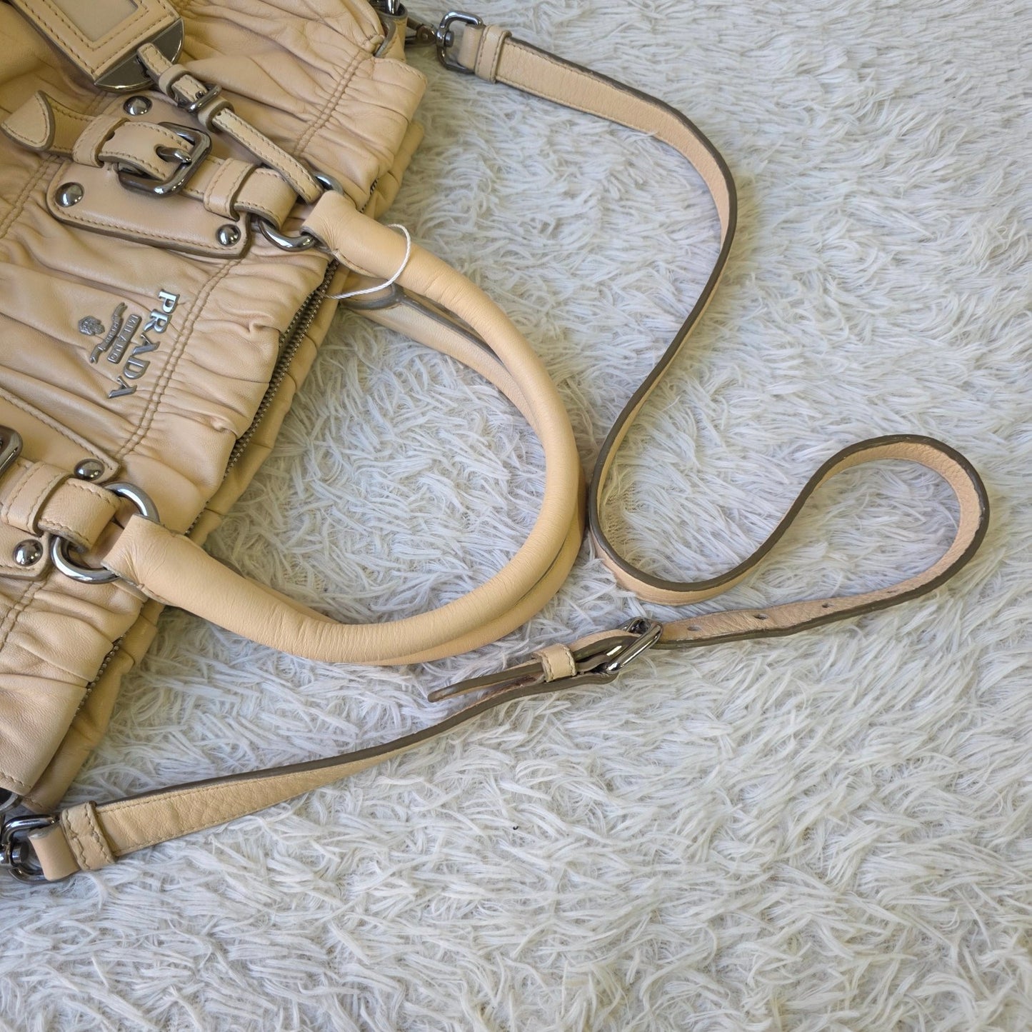 Prada Gaufre Leather Tote Bag (Pre-Owned)