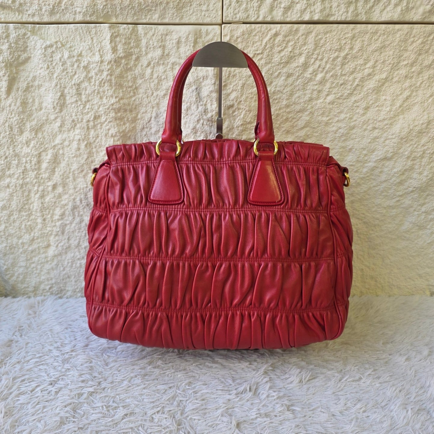 Prada Gaufre Leather Tote Bag (Pre-Owned)
