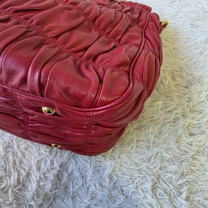 Prada Gaufre Leather Tote Bag (Pre-Owned)