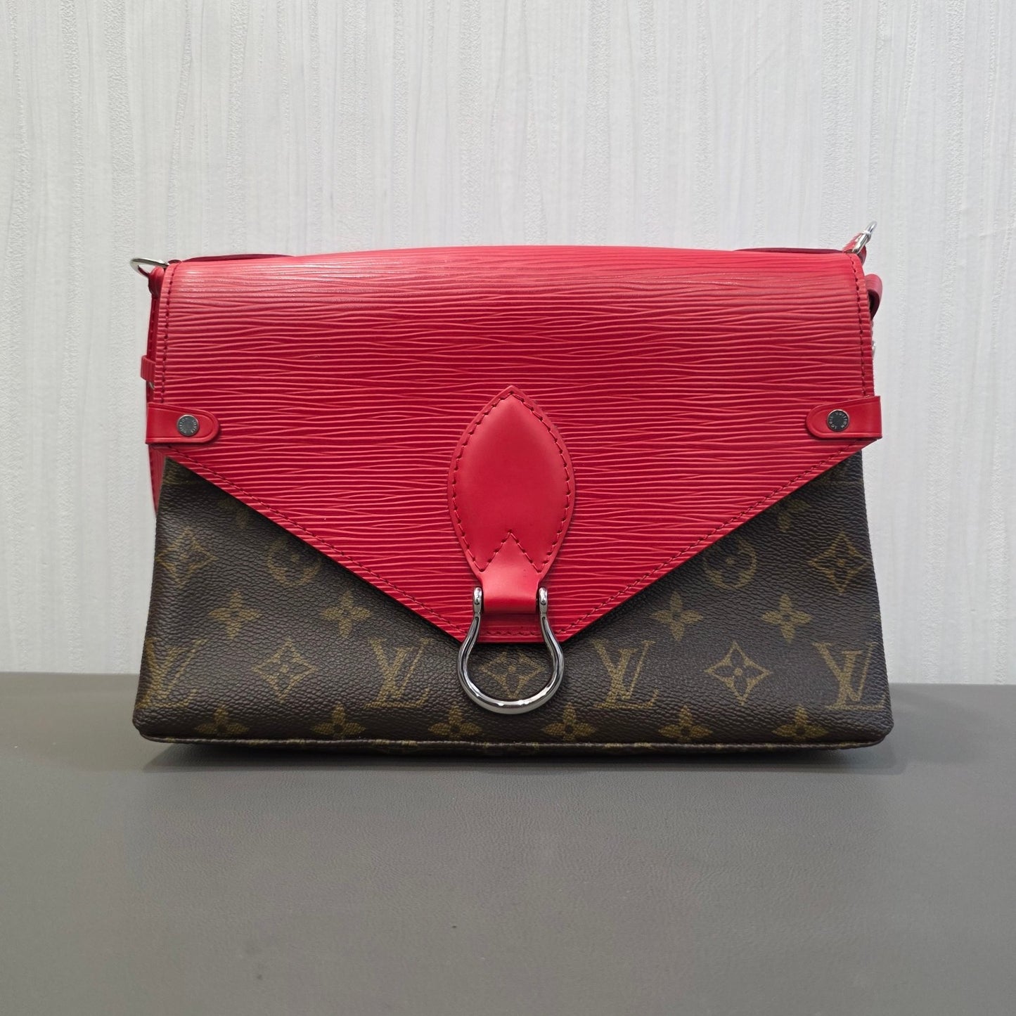 Louis Vuitton Monogram x Epi Leather Flap Shoulder Bag (Pre-Owned)